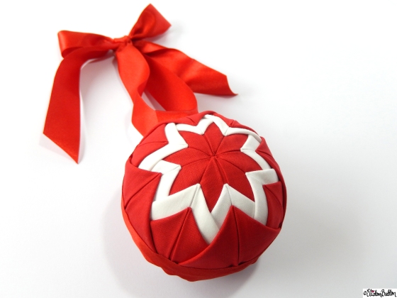 Create 28 – No. 24 & 25 – Quilted Ball Decorations at www.elistonbutton.com - Eliston Button - That Crafty Kid